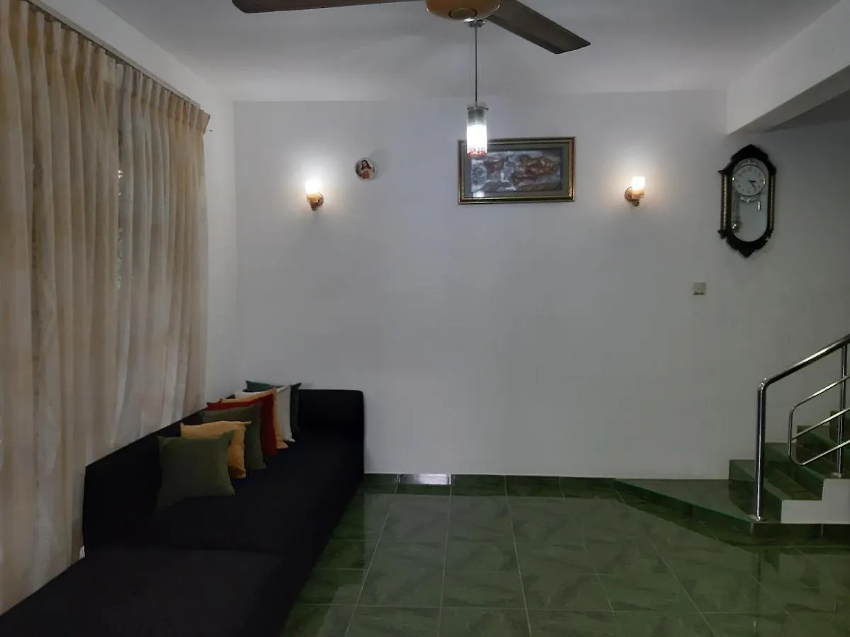 Hellen Homestay Νεγκόμπο