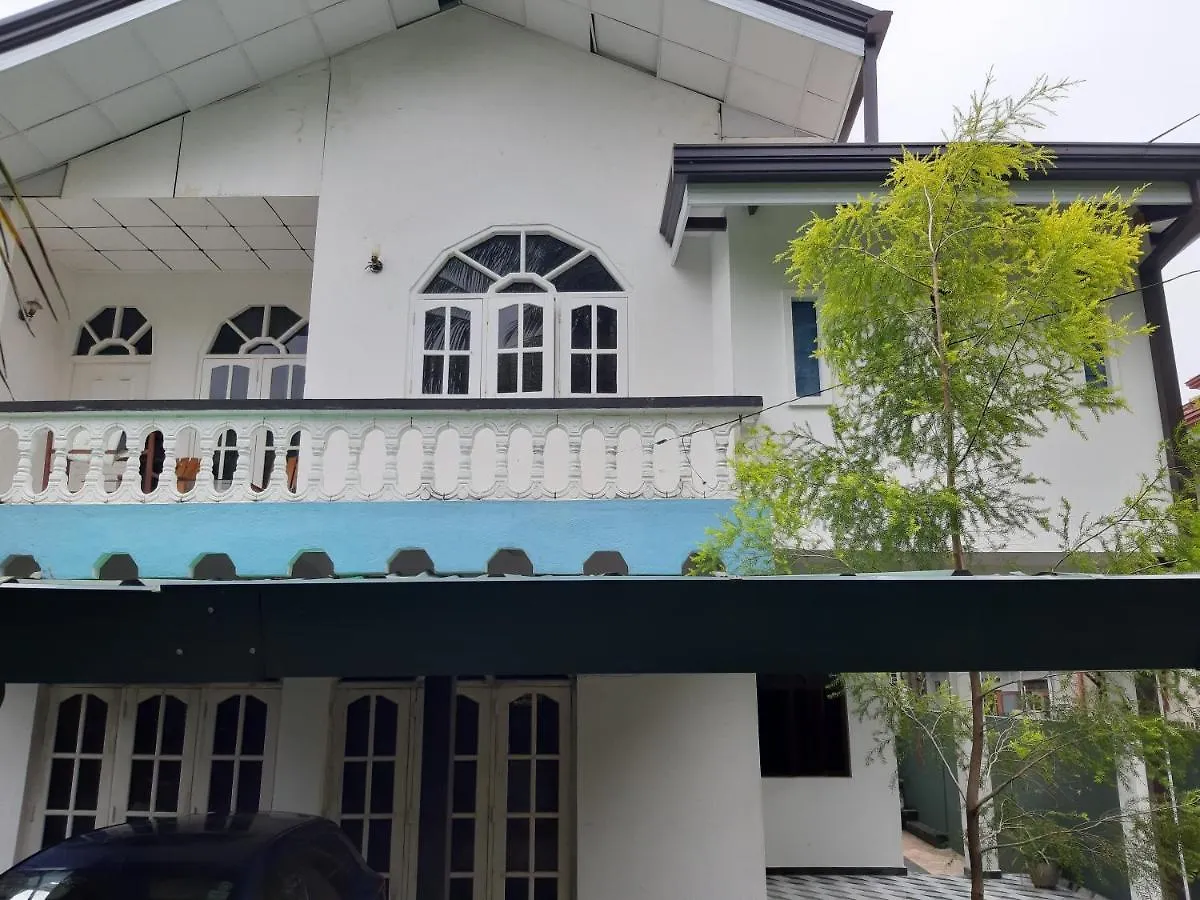 Hellen Homestay Νεγκόμπο
